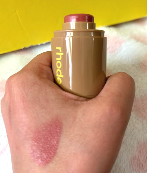 Rhоdе pocket blush in Tan Line