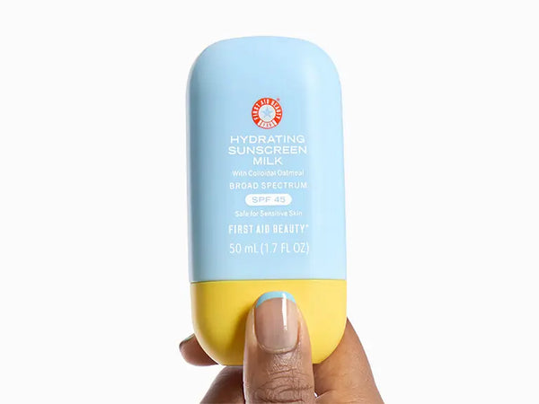 First Aid Beauty  Hydrating Sunscreen Milk with Colloidal Oatmeal BROAD SPECTRUM 45